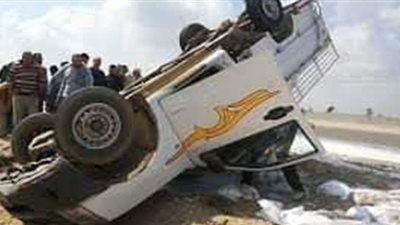 إصابة 12 شخصًا في حادث تصادم بالمنيا