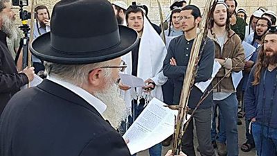 كيف يحتفل اليهود بعيد الغفران وما هو (فيديو جراف)