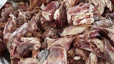 إعدام 1.7 طن لحوم فاسدة بالتجمع