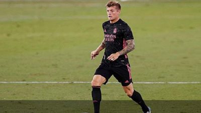 ريال مدريد يؤكد إصابة لاعبه توني كروس بالعضلة الألوية الوسطى