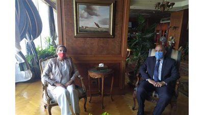 وزير الري يترأس اجتماع اللجنة العليا للتراخيص بحضور وزيرة البيئة