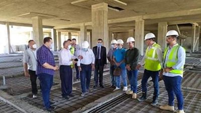 الوادي الجديد تستقبل لجنة من الصحة لمعاينة موقع مهبط الإسعاف الطائر