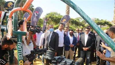 وزير الرياضة يتفقد أول جيم 