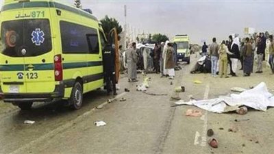 إصابة 6 أشخاص بالطريق الصحراوي الغربي في انقلاب سيارة بالمنيا