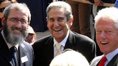 إريك سامسون.. أفريقي حملت اسمه قاعة المناظرة بين بايدن وترامب