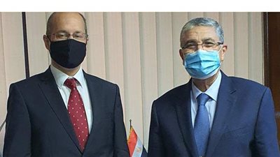 شاكر يبحث مع سفير المجر تعزيز التعاون في قطاع الكهرباء والطاقة