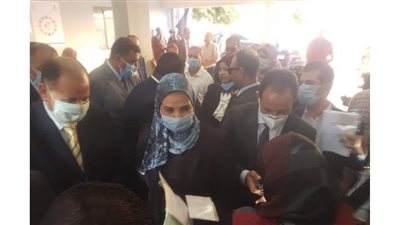 وزيرة التضامن تستمع لمشكلات مواطني أسيوط وتوجه بحلها