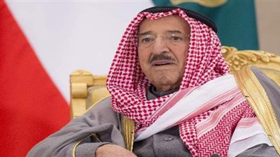 التلفزيون الكويتي يقطع البث ويذيع آيات من القرآن الكريم وسط أنباء عن وفاة أمير الدولة