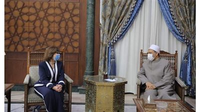 شيخ الأزهر لسفيرة مصر في طشقند: أوزباكستان تستمد قوتها من التراث الإسلامي