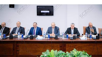 رئيس اقتصادية قناة السويس يجتمع مع المطورين لبحث أوضاع الاستثمار بالعين السخنة