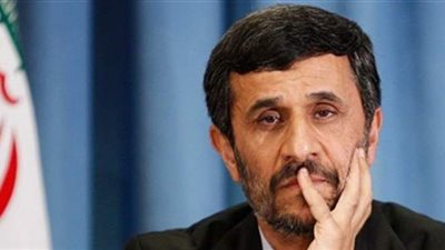 أحمدي نجاد يطالب بالعمل مع أنجلينا جولي لمحاربة العنصرية والتمييز