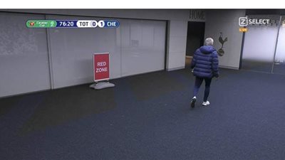 مواقف وغرائب.. مورينيو يشتبك مع لامبارد ويبحث عن  إيريك داير في دورة المياه | فيديو