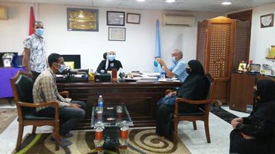 رئيس  سفاجا تستقبل عددا من المواطنين للاستماع إلى شكواهم |صور