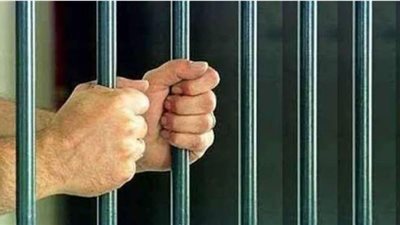 حبس قاتل شقيقه في الجيزة.. وضبطه مع فتاة ليل داخل منزله