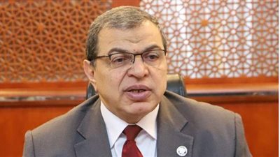 القوى العاملة: 9 فرص عمل جديدة.. وحل 200 شكوى عمالية للمصريين بالإمارات