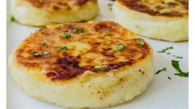 طريقة عمل فطيرة البطاطس المبشورة