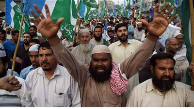 محلل سياسي: الاحتجاجات تجعل المجتمع هدفا سهلا لعمليات التمزق والعزلة