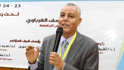 مركز بحوث الرأي العام بإعلام جنوب الوادى ينظم ندوة لمواجهة الشائعات والأخبار الزائفة