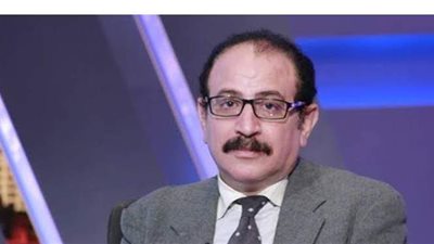 محلل سياسي يطالب بوضع ضوابط لمنع استغلال النواب لمواقعهم البرلمانية