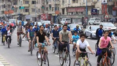 احتفالاً بانتصارات أكتوبر.. الرياضة تنظم ماراثون دراجات من أمام المتحف المصري
