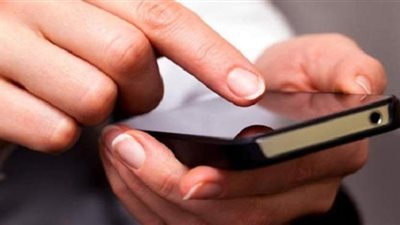 النيابة تحقق في اتهام عامل وزوجته بتصوير شاب عاريا لابتزازه بالجيزة