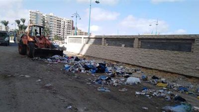 رئيس مدينة مرسى مطروح يتابع تطهير وتجهيز شنايش الأمطار استعدادا لموسم الشتاء