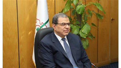 القوي العاملة : تعيين 110 شباب.. منهم 6 من ذوي القدرات بالوادي الجديد