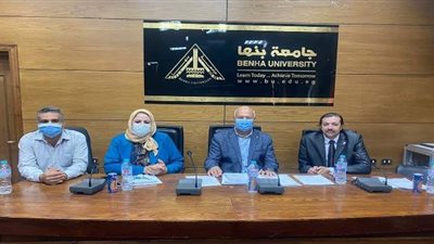 اللجنة العليا لجائزة مصر للتميز الحكومي بجامعة بنها تستقبل المتقدمين