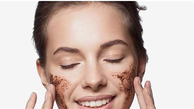 في اليوم العالمي للقهوة .. اصنعي منها ماسك لنضارة بشرتك وتجديد خلاياها