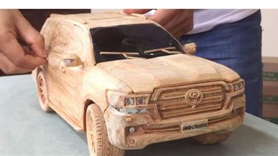 كيف يتم صناعة نموذج خشبي من سيارة تويوتا لاندكروزر| فيديو
