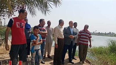 نائب محافظ الجيزة يتابع منسوب مياه نهر النيل بجزيرة الودي ويناقش مشاكل أهالي الصف |  صور