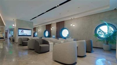 البنك الأهلي يفتتح استراحة عملاء بلاتينوم بمطار القاهرة الدولي