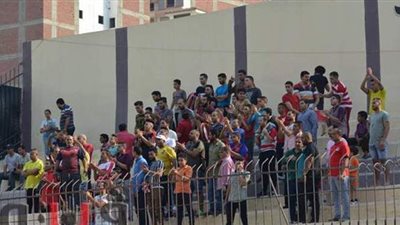 جماهير بلدية المحلة تؤازر فريقها قبل مباراة الديربي أمام غزل المحلة  | صور