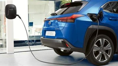 لكزس UX 300e الكهربائية تبهرك بتقنياتها الجديدة