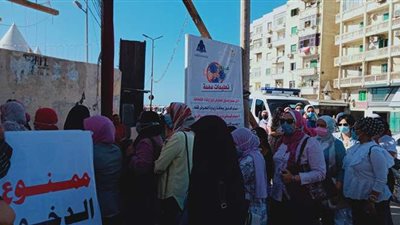 بالطوابير .. إقبال كبير على معرض الإسكندرية للكتاب | صور