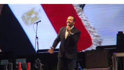 هشام عباس ومحمد فؤاد وأحمد جمال يشعلون احتفالات نصر أكتوبر بالمنصة | صور