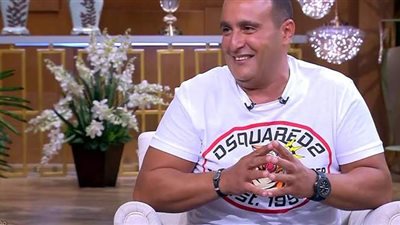 أحمد السقا يكشف تفاصيل إنقاذه فتاتين من الموت | فيديو