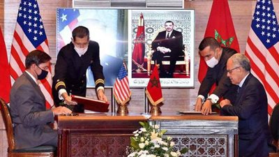 المغرب والولايات المتحدة توقعان اتفاقًا عسكريًّا