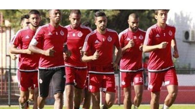 قبل مواجهة الأهلي بدوري الأبطال.. استبعاد ١٠ لاعبين من قائمة الوداد المغربي