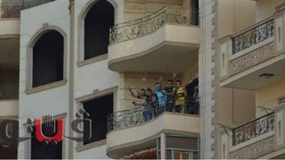 جماهير المحلة تهرب لأسطح العمارات لمشاهدة ديربي المحلة | صور