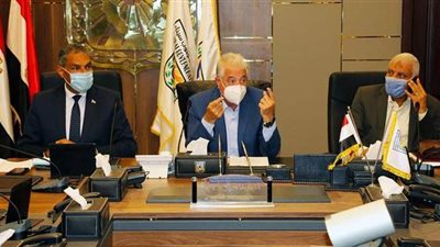 محافظ جنوب سيناء يترأس اجتماع لمتابعة المشروعات الجارية