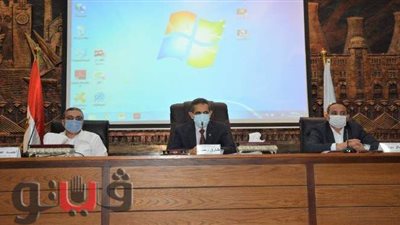 محافظ الغربية يبحث آليات تيسير العمل بالمشاريع القومية