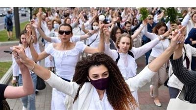 نساء بيلاروس يقدن المظاهرات ضد لوكاشينكو