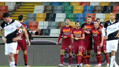 روما يحقق أول انتصاراته في الدوري الإيطالي بالفوز على أودينيزي 0/1