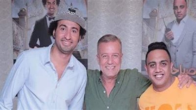 شريف منير يحضر  عرض 