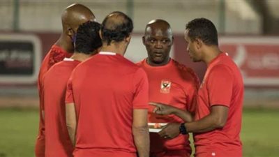 «قمصان» دليل موسيماني لاستطلاع لاعبي الأهلي