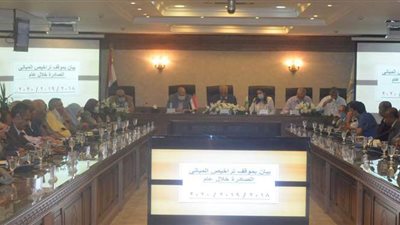 الجيزة تراجع خطط مواجهة الأمطار الغزيرة والسيول