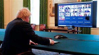 رئيس الوزراء البريطاني يكشف سبب ارتفاع حصيلة كورونا