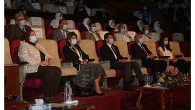 وزير الرياضة يشهد قرعة 