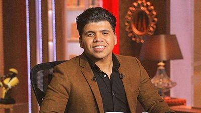 عمر كمال بعد أحداث الشغب في حفله الأخير: «أنا زي الفل وبطمن جمهوري» | فيديو